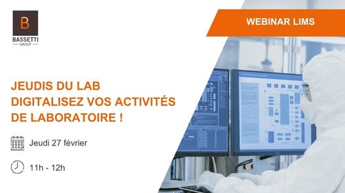 Un ingenieur utilise la solution logicielle LIMS pour digitaliser les activités de laboratoire.